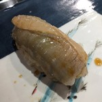 第三春美鮨 -  “寒鮃”　縁側　2kg　浜〆　釣　青森県大間