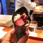 初音鮨 - トロ贅沢巻き