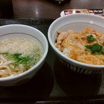 なか卯 - 親子丼＋小うどんはいから