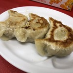 ばく竹 - ギョーザ3コ 400円