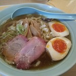 中華そば 麦萬 - 味玉入り中華そば