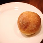 パスタハウス リコ - 自家製パン　￥５０