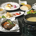 Fushimi griller - チーズフォンデュ＆白老牛ステーキバーグコース3780円