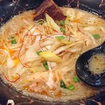 札幌らーめん大地 - 期間限定  ピリっ辛ネギの豚角煮味噌ラーメン=950円