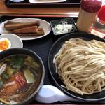 駕籠休み - 豪麺。鬼倉ゴボー付き。