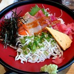 Tsukiji Shokudou Genchan - ランチ 海鮮しょうゆ糀漬け丼
