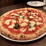 AnimA osteria e pizzeria - マルゲリータ
