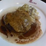 洋食 三浦亭 - グリエールチーズハンバーグ