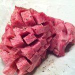 西麻布 肉粋やまもと - タンと牛トロ