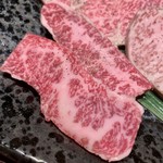 炭火焼肉くらた - ササニク（バラ）