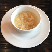 中国料理 カリュウ(ヨコハマ グランド インターコンチネンタル ホテル) - 蟹肉と魚コラーゲンの卵白仕立てスープ