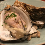 Ata - 差し込みでたのんた、生牡蠣。クリーミー。