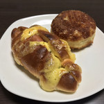 粉とクリーム - 惣菜パソはカレーかウインナーにかぎる！