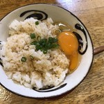 旬ものと日本酒 とみ笑 - 名古屋コーチンの卵のTKG