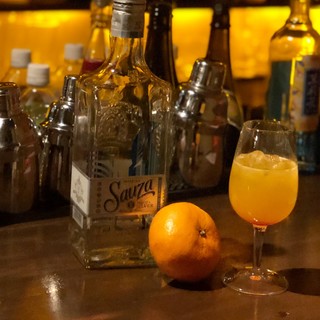 BAR LOUNGE VIVI WEST_0