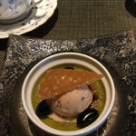 グリルダイニング マキビ - 料理写真:小豆のアイス添えの宇治抹茶のブリュレ