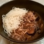 伽羅 - 茄子とキノコのカレースパゲティー