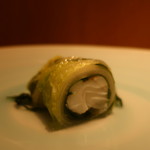 RISTORANTE IL NODO - 先ほどの採れたてメカブの根元”旬のワカメ”かず丸さんの的鯛 鎌倉の白菜アップ