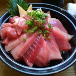 清水港　みなみ  - 特選鮪三昧丼