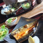 Kakomi - 鯖の焼き＆煮物ランチ