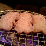 北新地やまがた屋 - 小腸焼き中