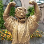 つけ麺 道 - こちらは南口の両さん像