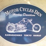 ウエモンカフェ - １階はバイクショップです（＾－＾）