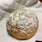 ブリエ - 抹茶チョコメロンぱん ¥160