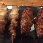 焼鳥 酉たけ - 皮はカリッと焼けているので塩が美味しいです　つくねはタレが最高です
