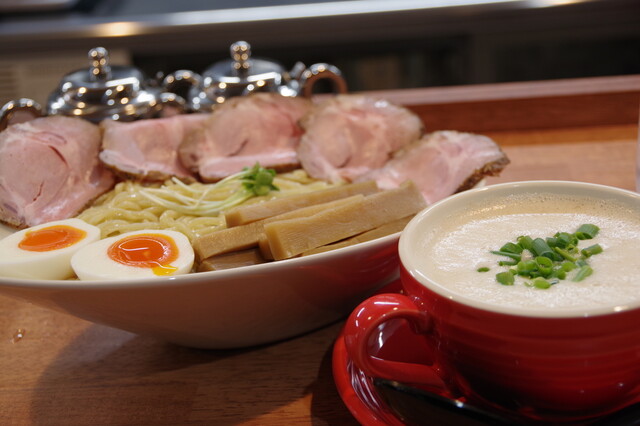 ラーメン かざぐるま の あいつ ３つの美味しさ