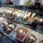 森上屋 - どらチョコケーキが人気みたいや(；・ω・)