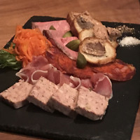 タワーズバー ベロビスト - 