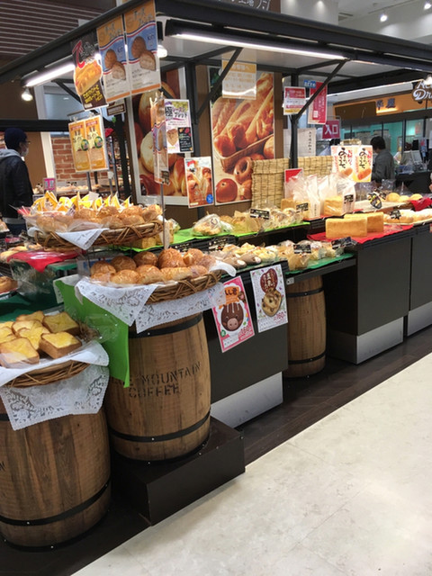 ブレッドファクトリー Bread Factory 松岸 パン 食べログ