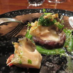 レストラン ラリューム - 黒鮑と椎茸　菜の花ソース　断面