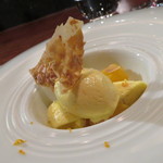 レストラン ラリューム - 伊予柑のフロマージュブランのムース　伊予柑のジュレとアイス