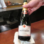 レストラン ラリューム - CHAMPAGNE TAITTINGER
