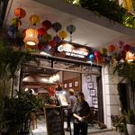 CUA HANG 92 - 外観