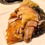 鶏家荘 - お店名物の三味鶏