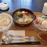 ベリーベリースープ - オニオングラタンハンバーグセット1000円