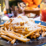 MODIS 新宿 - フライドポテトにチーズが削ってあってとても美味しい♪