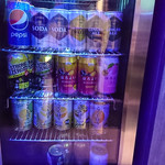 MODIS 新宿 - 冷蔵庫の中、飲み放題