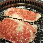 日本焼肉 はせ川 銀座店 - 柔らかくて一瞬でとろけるサーロイン♥️
