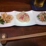 あかね雲 - 3点盛りはご飯にも合いそうなくらい、もちろん日本酒にも合います