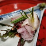 草喰 なかひがし - 鰤が隠れてますが。。
      全部混ぜ混ぜして食べます✨
      滝登り、出世魚と縁起物が続きます！