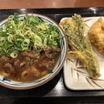 丸亀製麺 - 肉うどん(並) なばな かしわ天