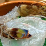 桂新堂本店 お食事処 百福庵 - 今にも動き出しそうです。