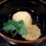 桂新堂本店 お食事処 百福庵 - 中には、えび団子とえび焼きが入っています。 これも、えび尽くしですよね。