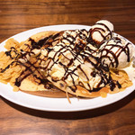 Very Berry Cafe - パンケーキ ノーマル ＋ アイスクリーム ノーマル ＋
バナナ ＋ チョコソース ＋ カスタード   1,250円