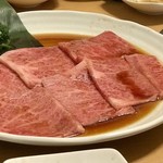 炭焼 金竜山 - 中カルビ  2,300円