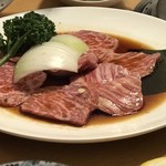 炭焼 金竜山 - シンシン炙りユッケ  2,800円